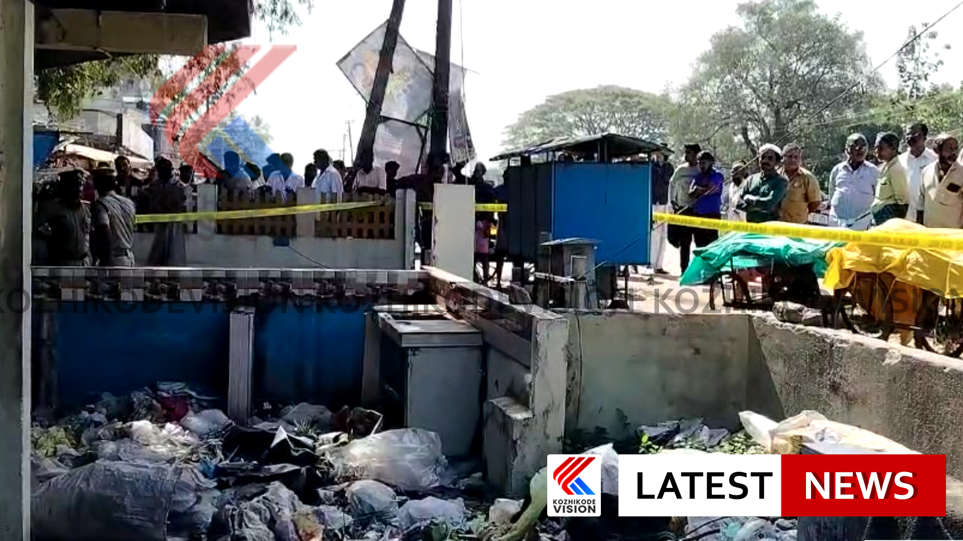 അടച്ചിട്ട കടമുറിയില്‍ തലയോട്ടി; കുഞ്ഞിപ്പള്ളിയില്‍ ദേശീയ പാത നിര്‍മ്മാണത്തിനായ് കെട്ടിടംപൊളിച്ചു മാറ്റുന്നതിനിടെയാണ് തലയോട്ടി കണ്ടെത്തിയത്